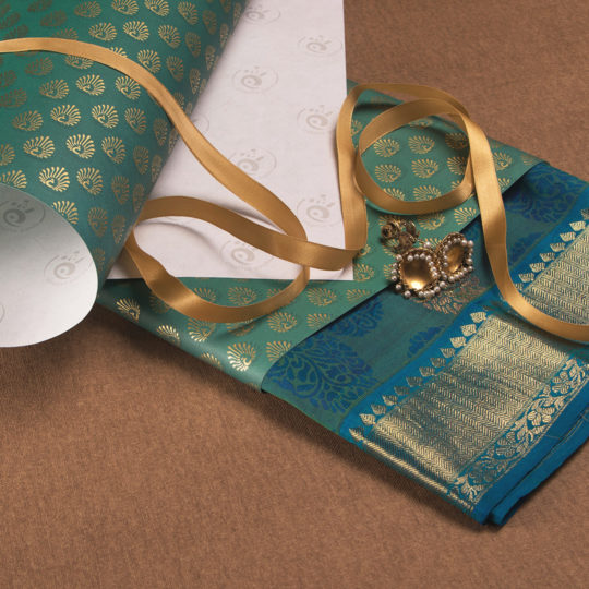 giftwrap-peacock-2 giftwrap-peacock-2